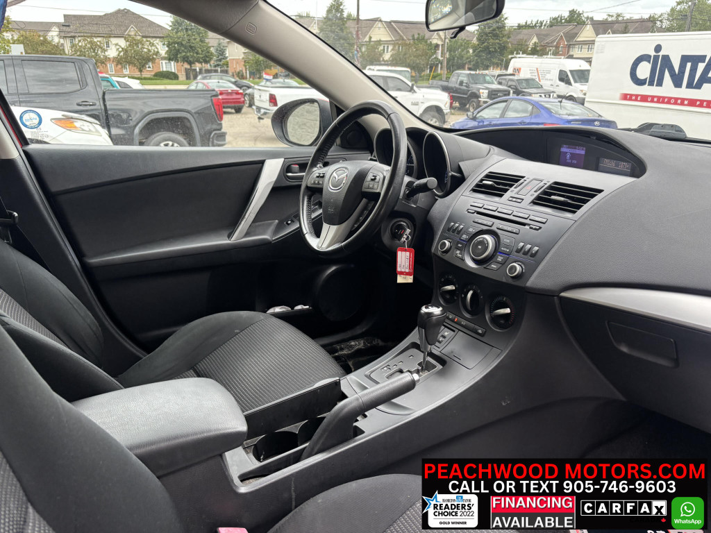 2013-Mazda-MAZDA3