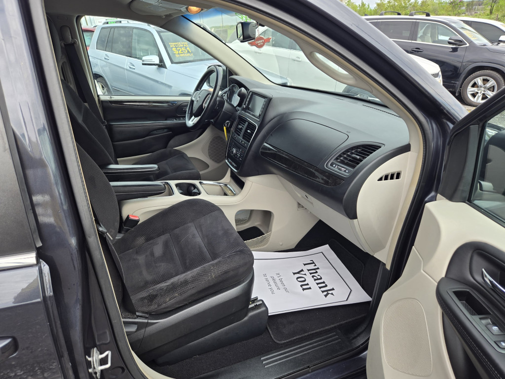 2014 Dodge Grand Caravan SXT 30th Anniversary for sale in Fort Wayne, IN, image size:1024x768