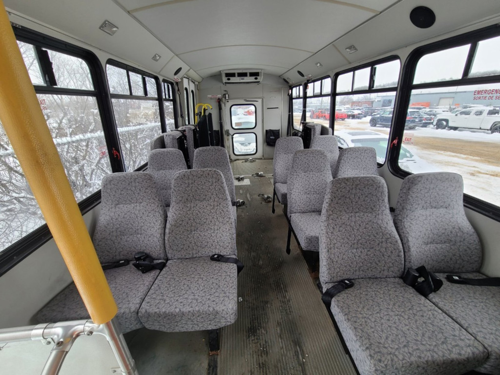 2011-Ford-Econoline Commercial Cutaway