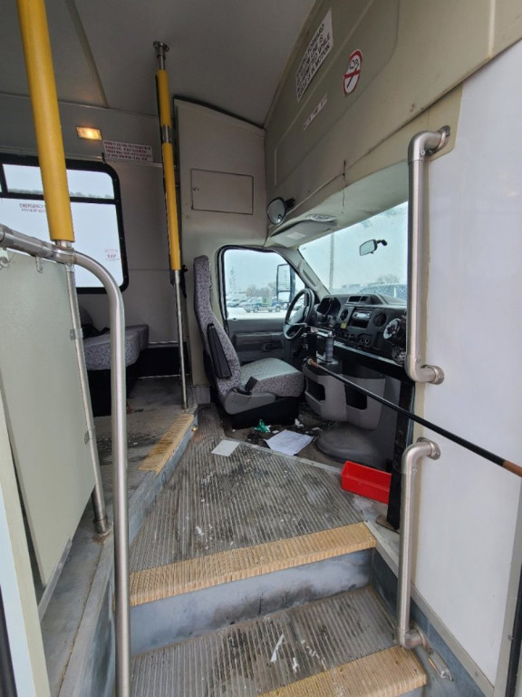 2011-Ford-Econoline Commercial Cutaway