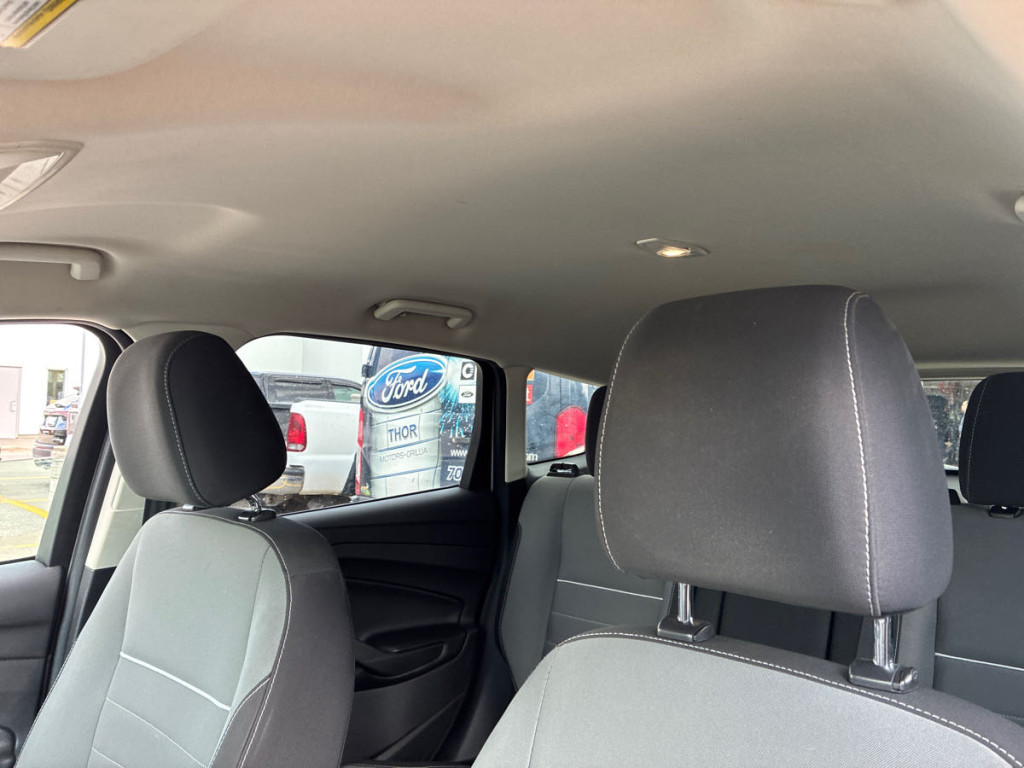 2015-Ford-Escape