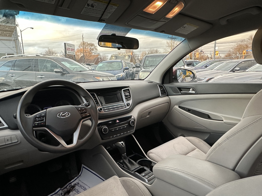 2016-Hyundai-Tucson