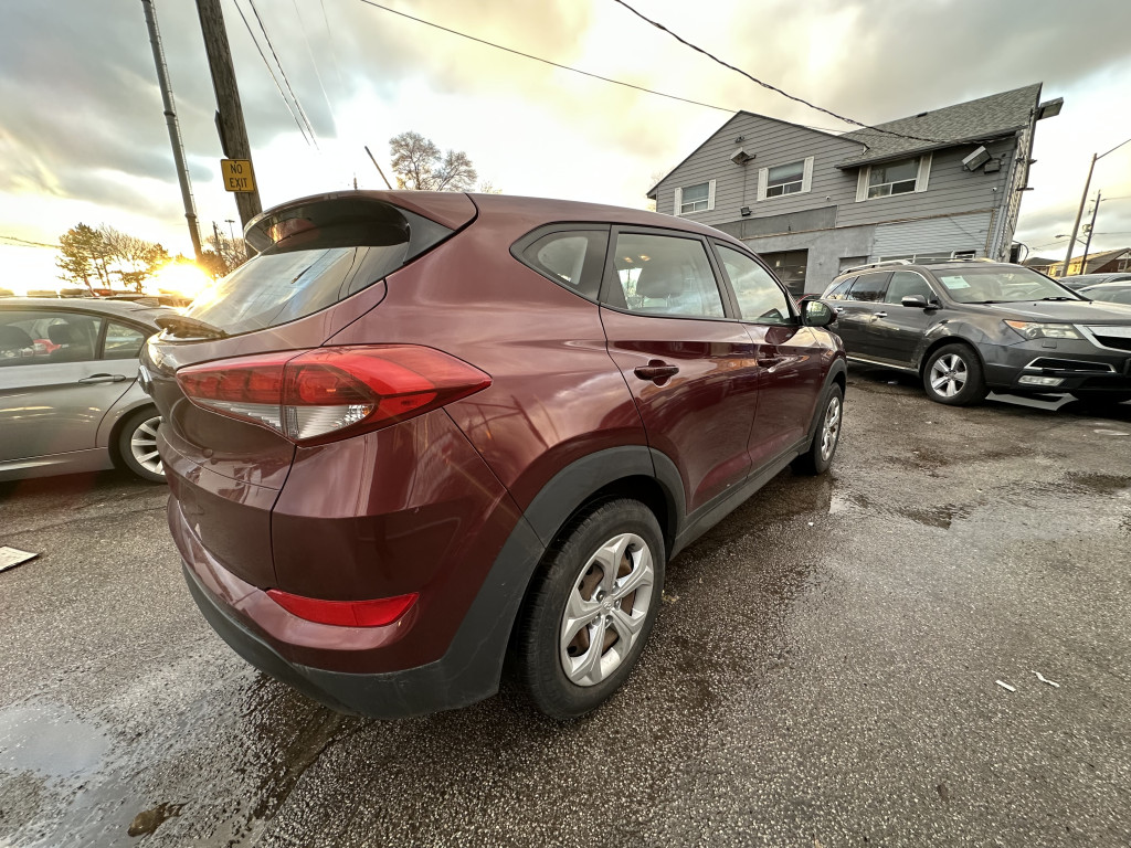 2016-Hyundai-Tucson