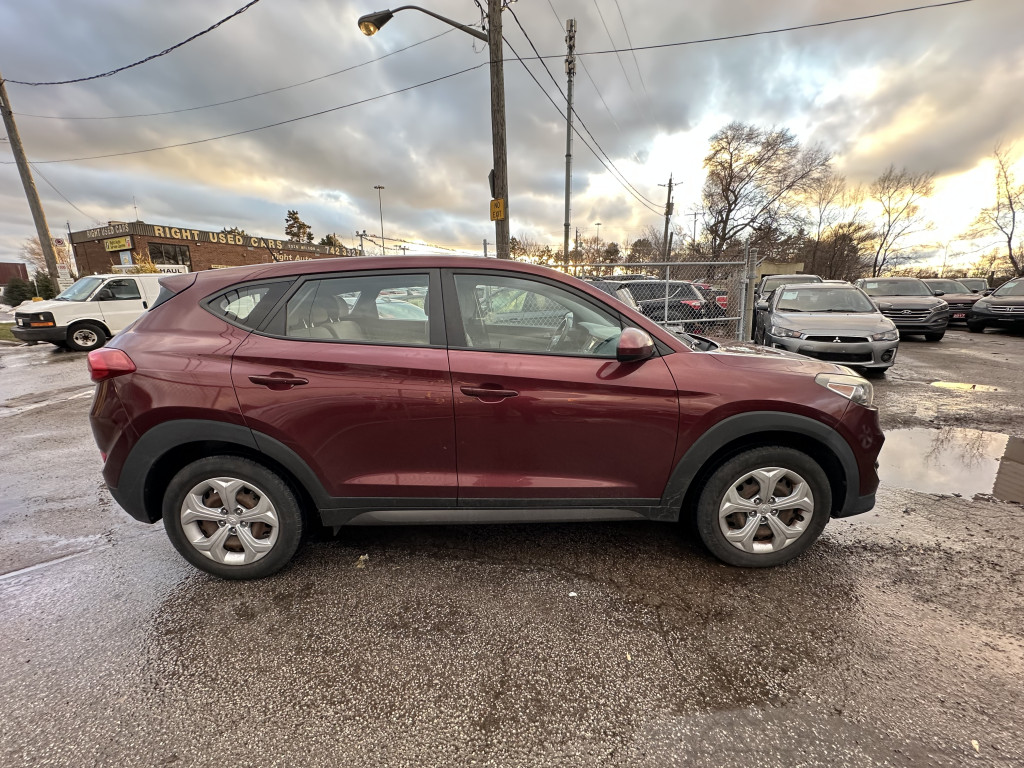 2016-Hyundai-Tucson