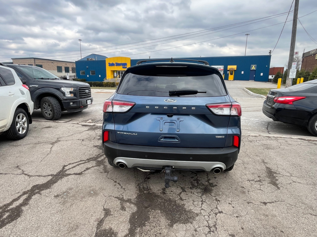2020-Ford-Escape Hybrid