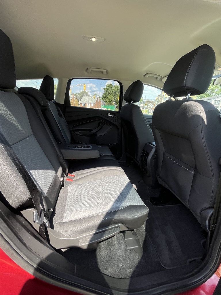 2017-Ford-Escape