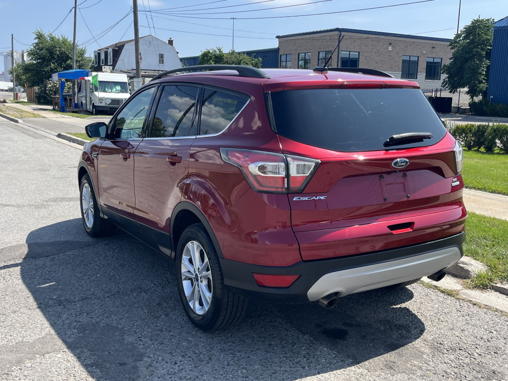 2017-Ford-Escape