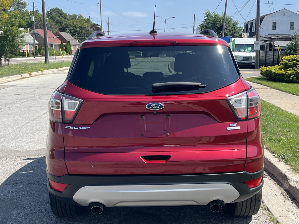 2017-Ford-Escape