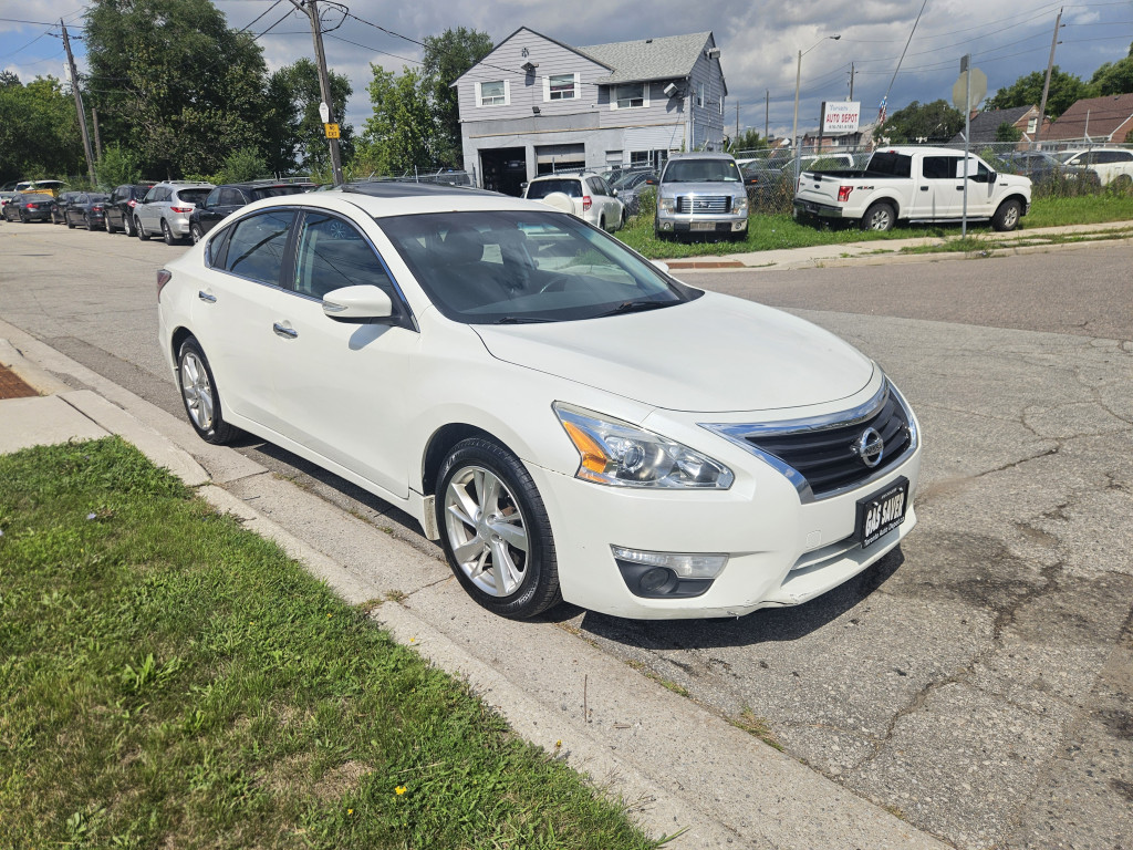 2015-Nissan-Altima