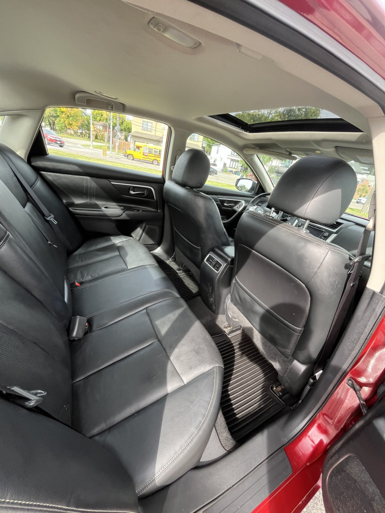 2016-Nissan-Altima