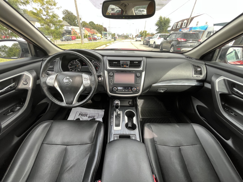 2016-Nissan-Altima
