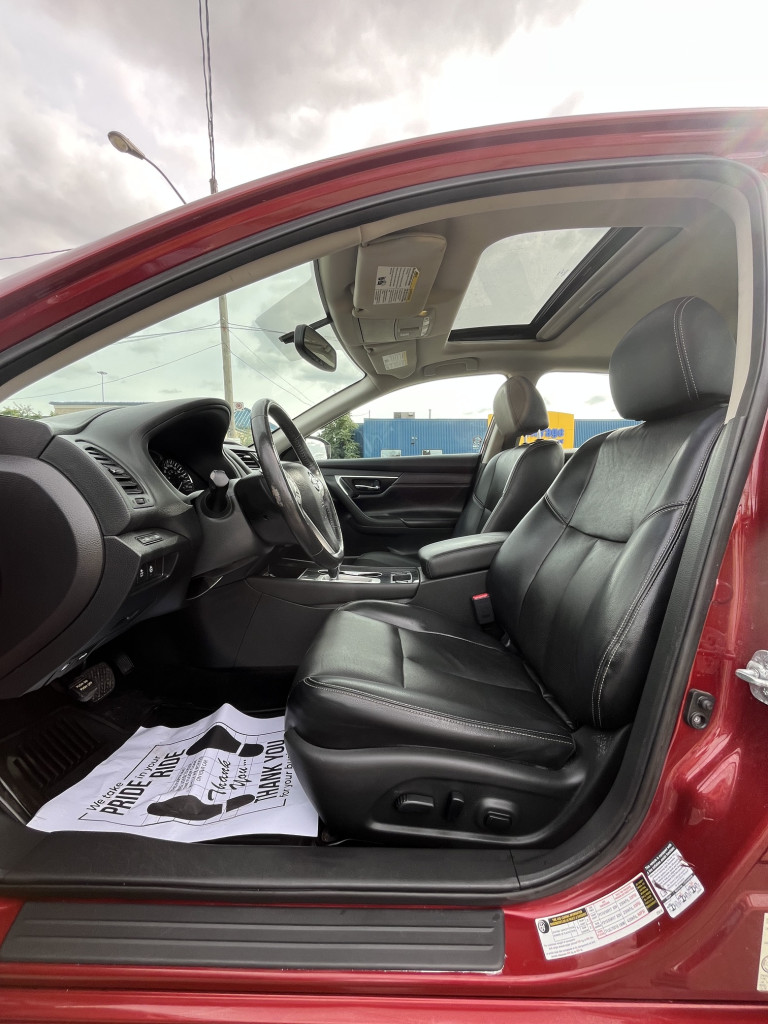 2016-Nissan-Altima