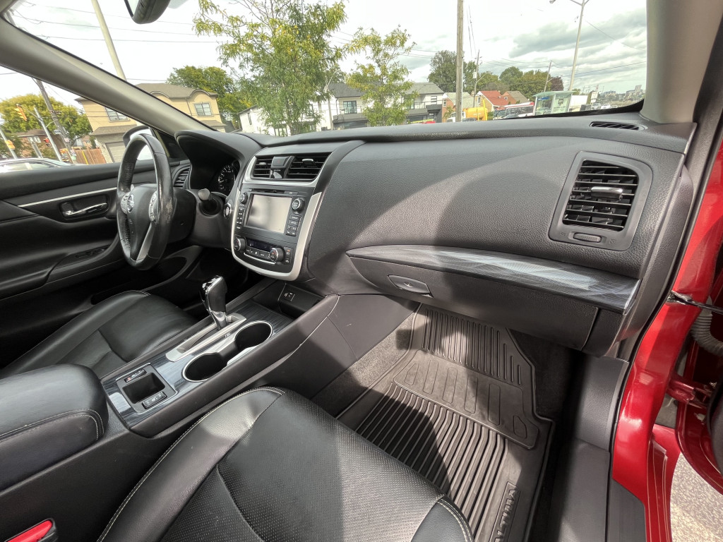 2016-Nissan-Altima