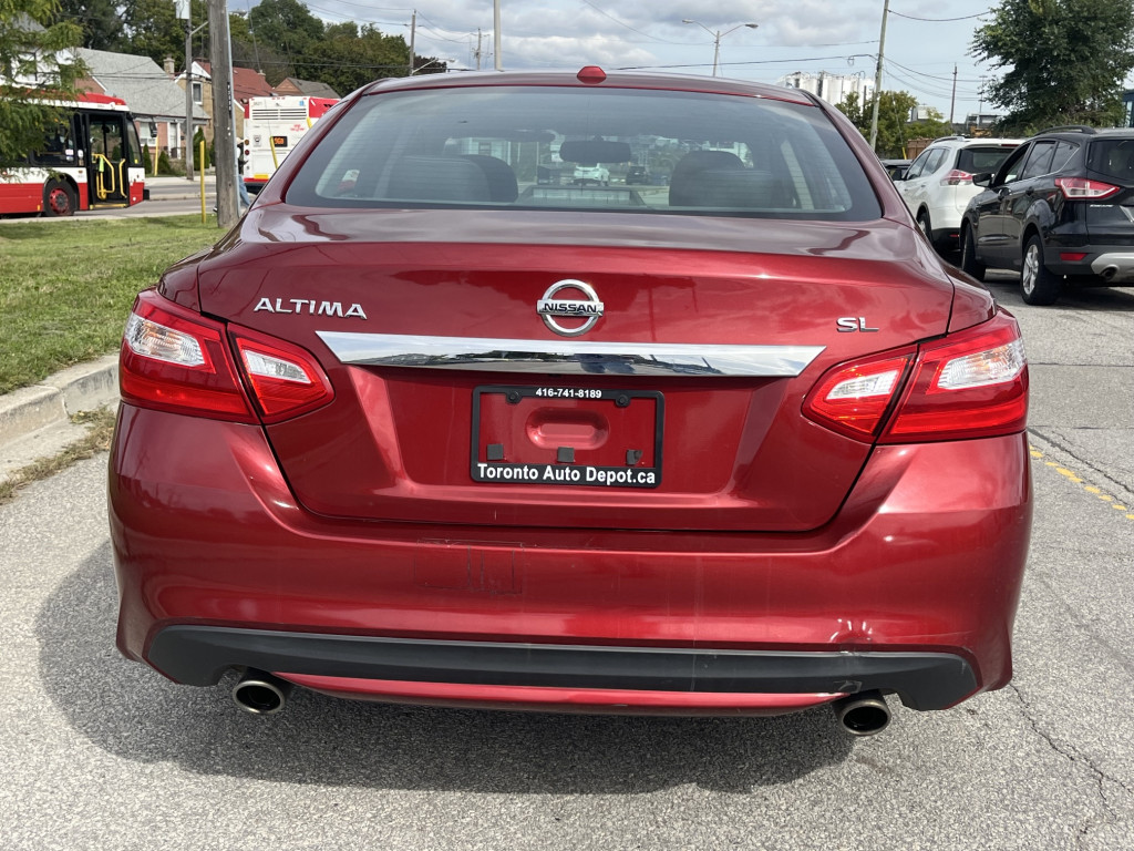 2016-Nissan-Altima
