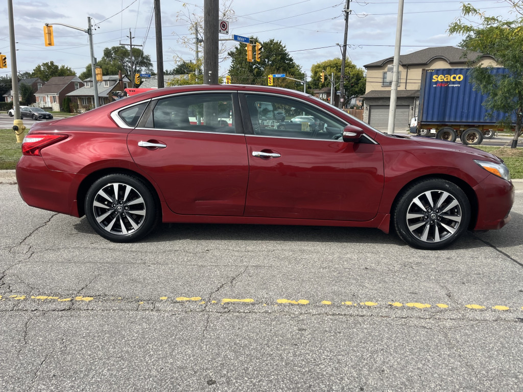 2016-Nissan-Altima