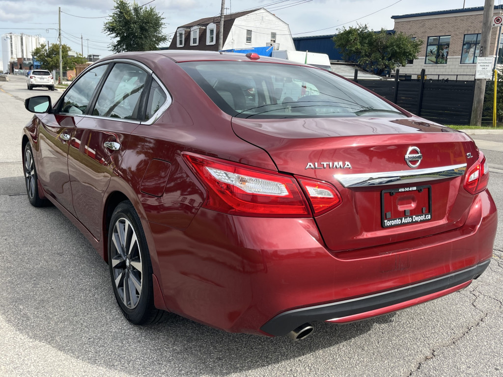 2016-Nissan-Altima