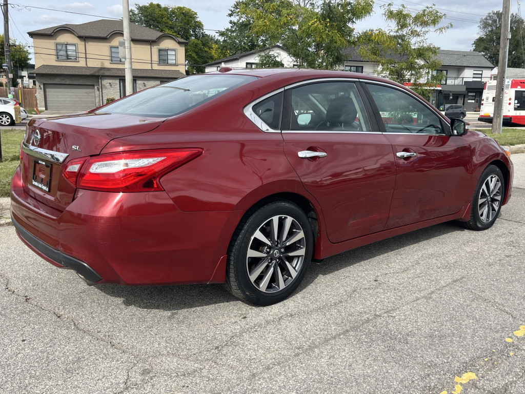 2016-Nissan-Altima
