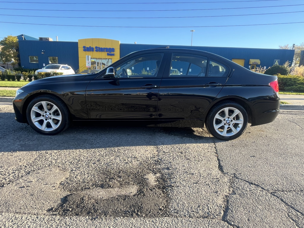 2012-BMW-320i