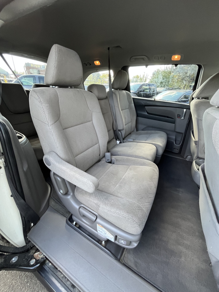 2016-Honda-Odyssey