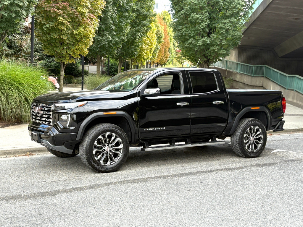 2025 GMC Canyon
