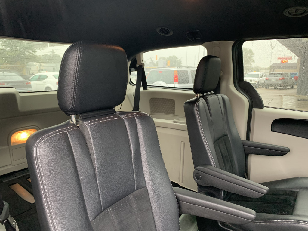 Braun Wheelchair Van - Raleigh, NC | 2014 Dodge Grand Caravan SXT, image size:1024x768