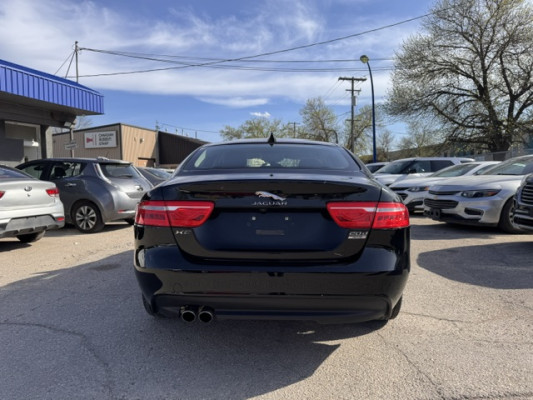 2017 Jaguar XE
