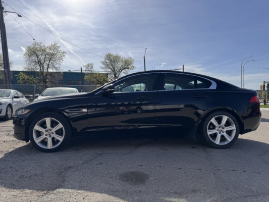 2017 Jaguar XE