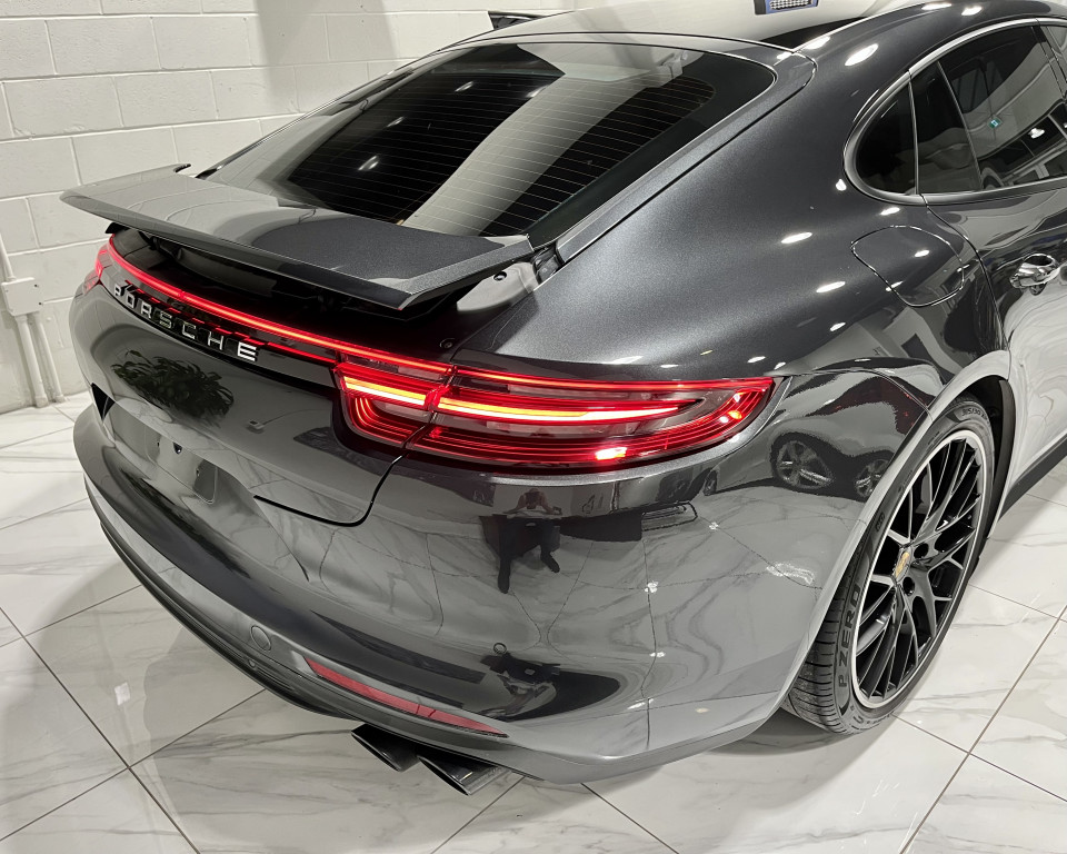 2018 Porsche Panamera