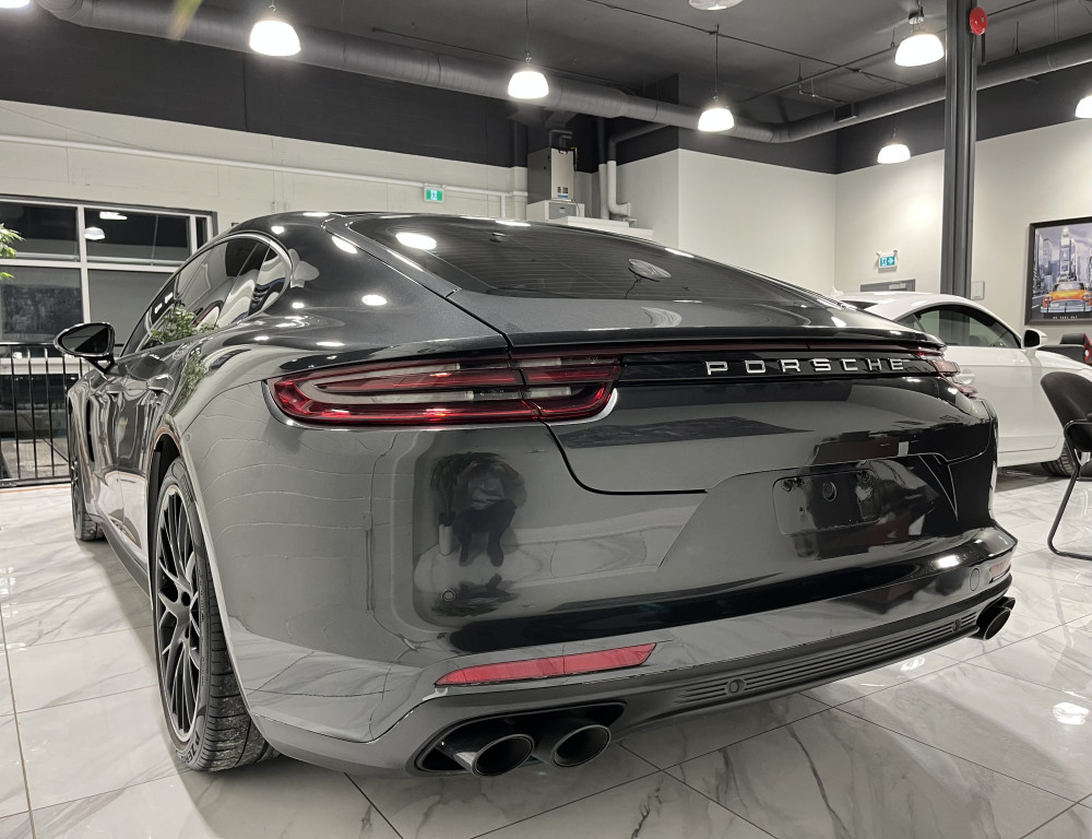 2018 Porsche Panamera