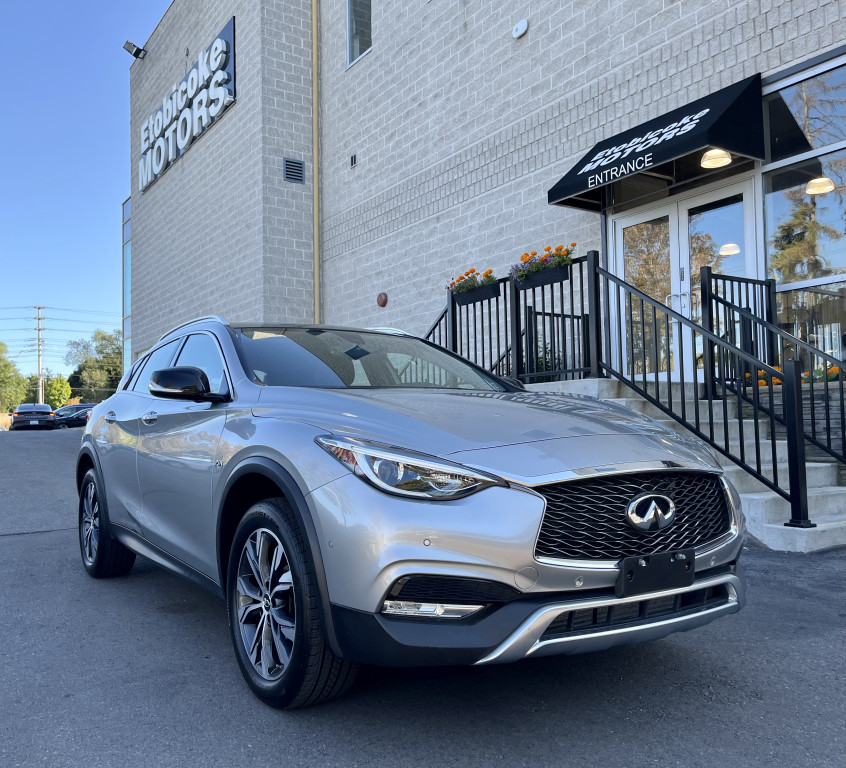 2017 Infiniti QX30