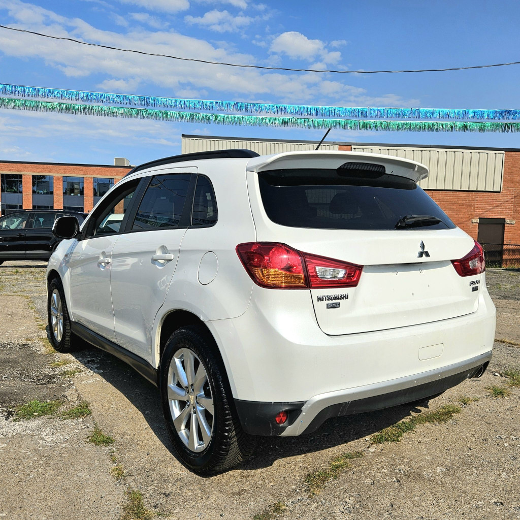 2015 Mitsubishi RVR