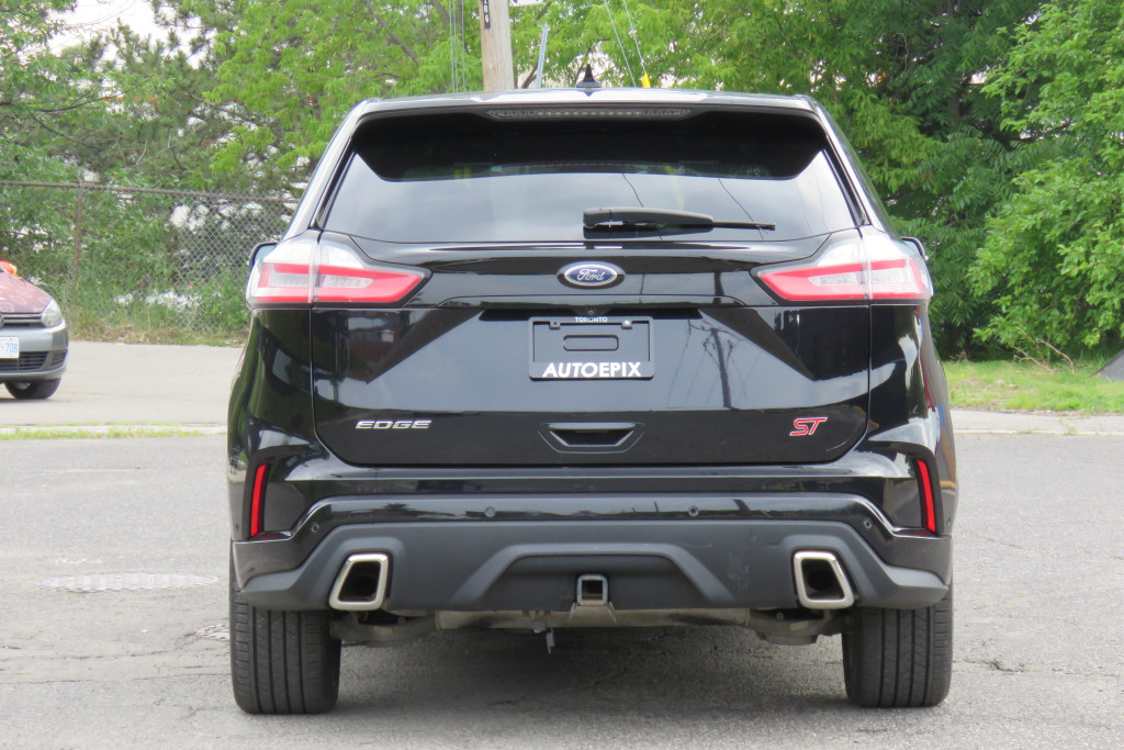 2020 Ford Edge