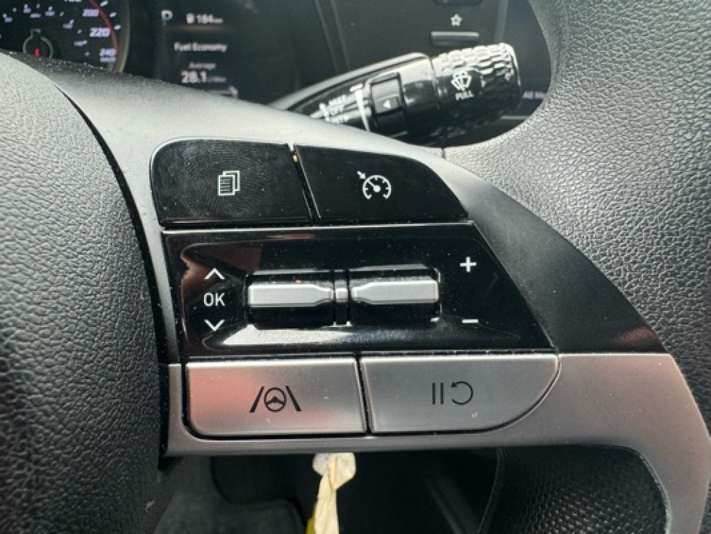 2021-Hyundai-Elantra