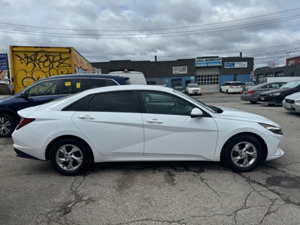 2021-Hyundai-Elantra