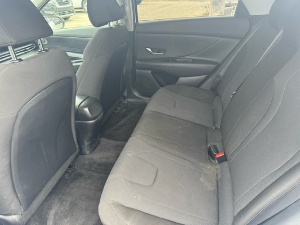 2021-Hyundai-Elantra