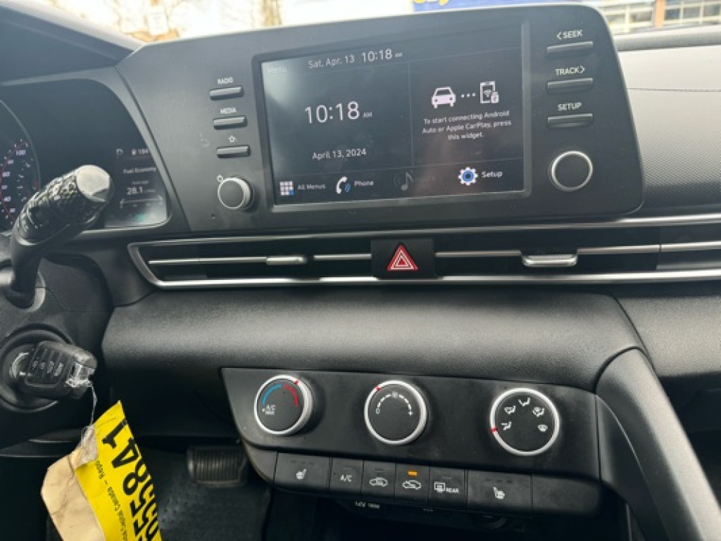2021-Hyundai-Elantra