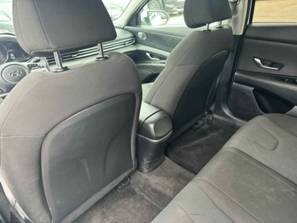 2021-Hyundai-Elantra