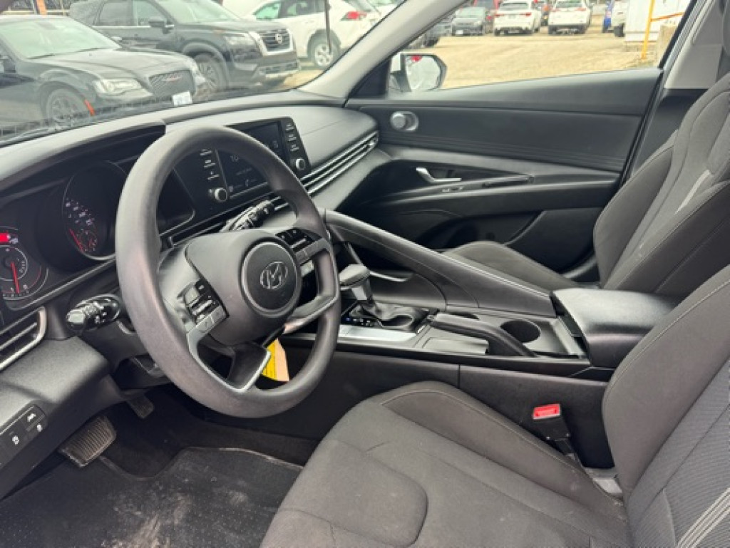 2021-Hyundai-Elantra