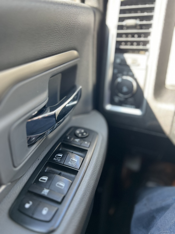 2017-Ram-1500