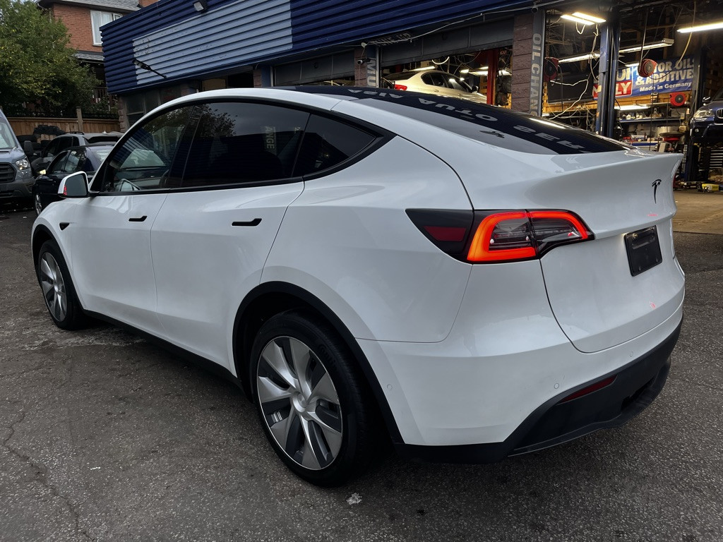 2020-Tesla-Model Y