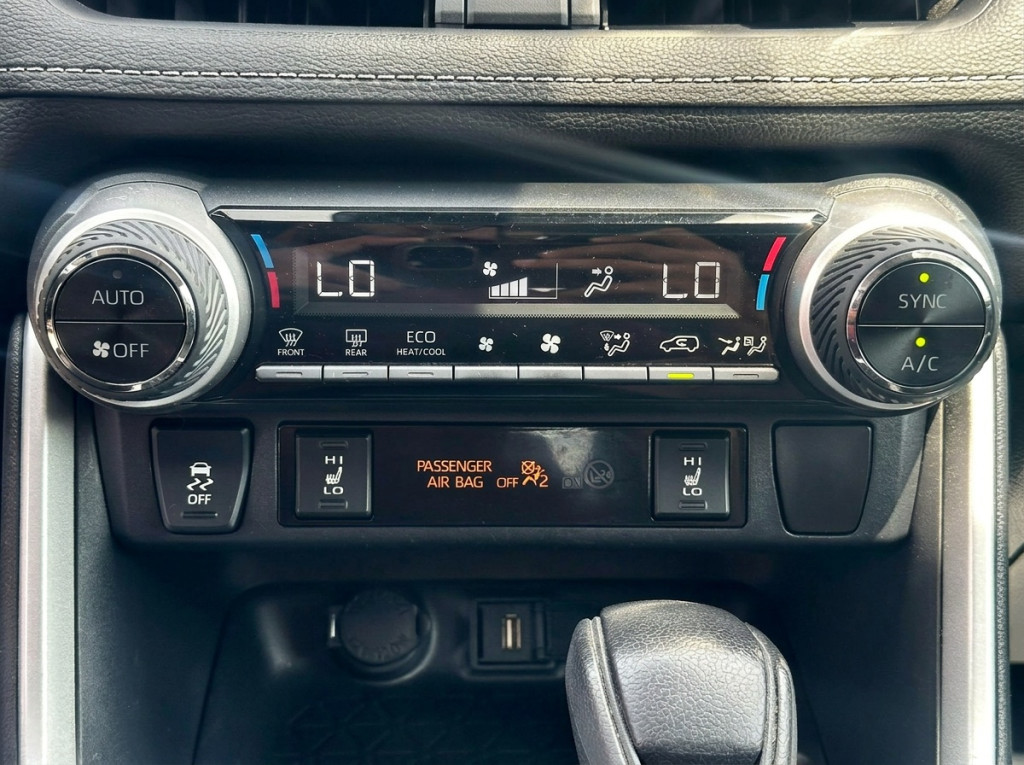 2020-Toyota-RAV4