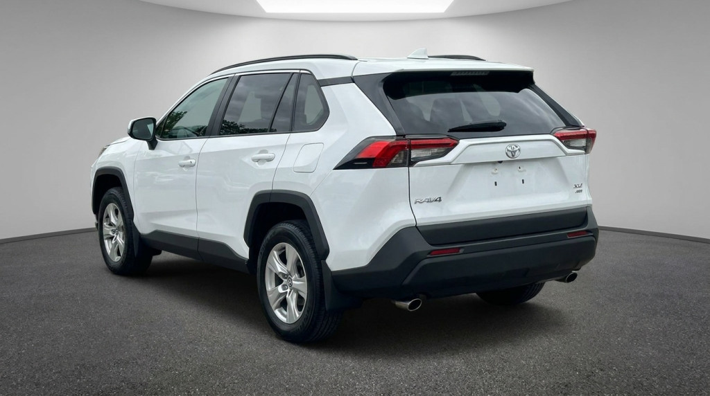2020-Toyota-RAV4