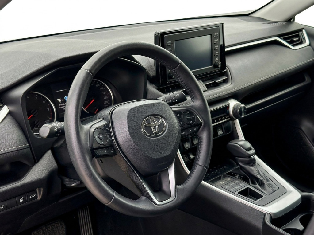 2020-Toyota-RAV4