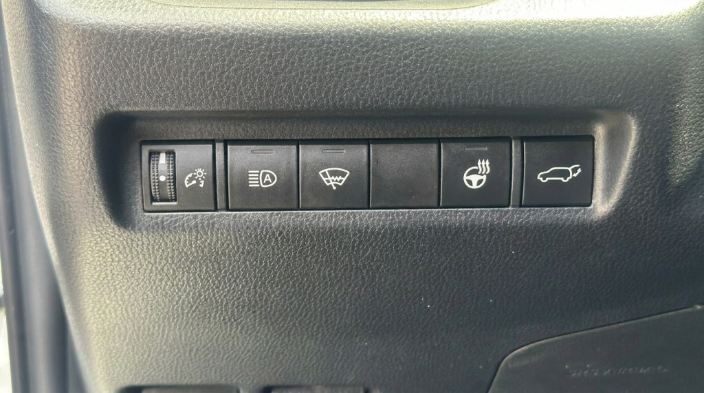 2020-Toyota-RAV4