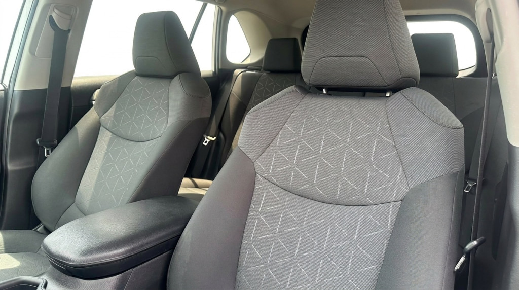 2020-Toyota-RAV4