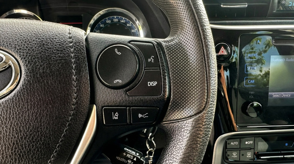 2019-Toyota-Corolla
