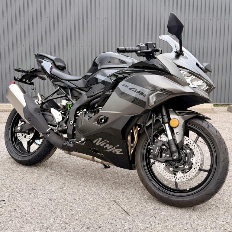 ふー Powersports Dealership in Belleville