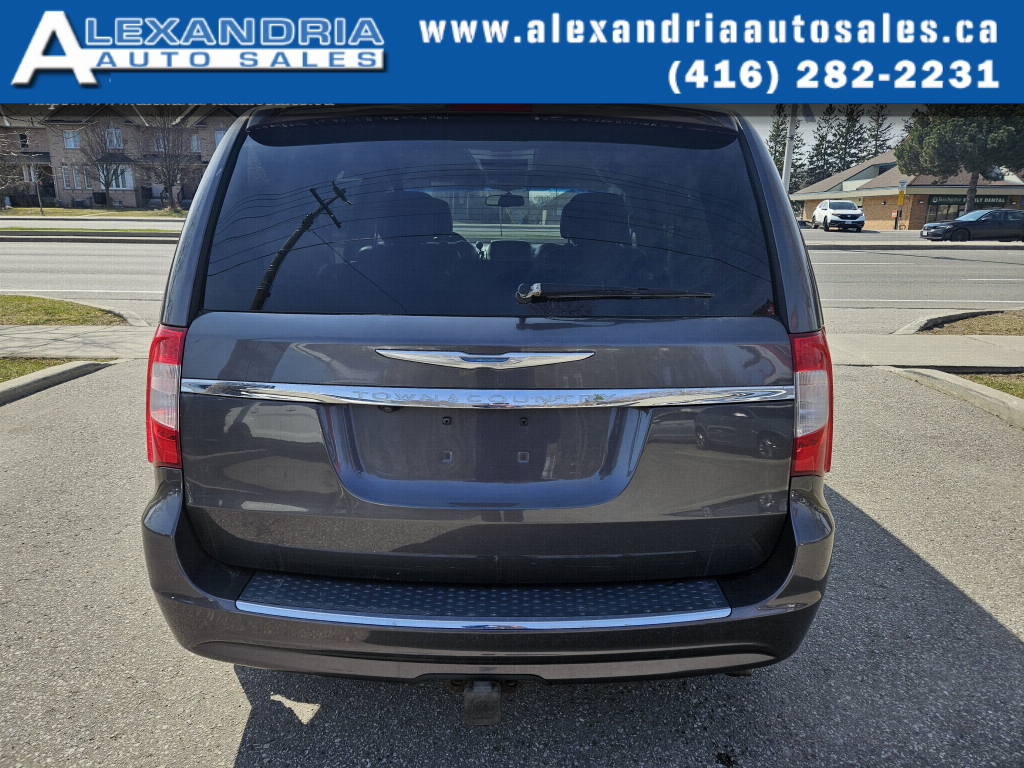 2014 Chrysler Town & Country