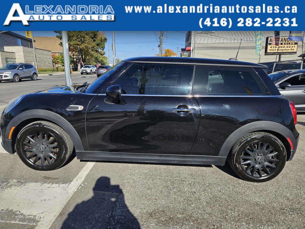 2017 MINI Cooper