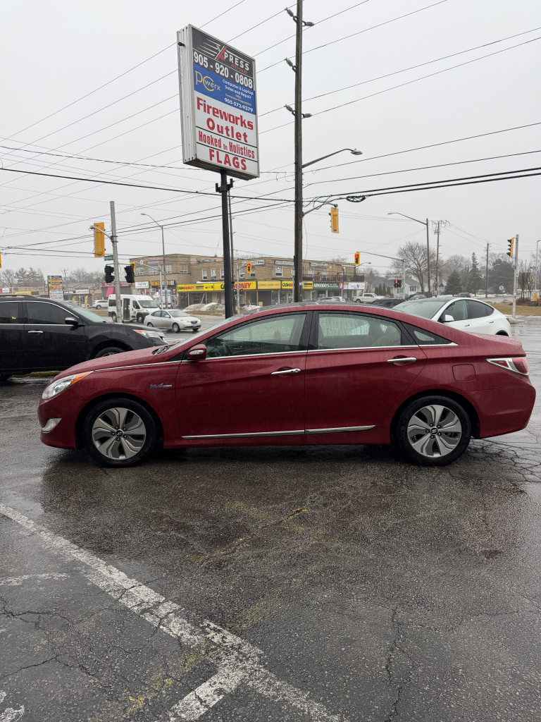 2013 Hyundai Sonata Hybrid